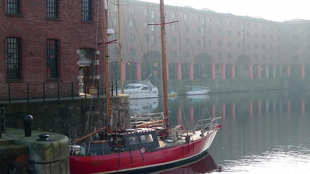 Liverpool docks2.JPG